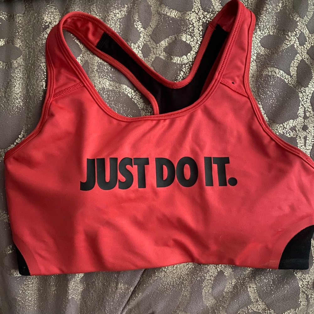 Woman’s Nike sports bra